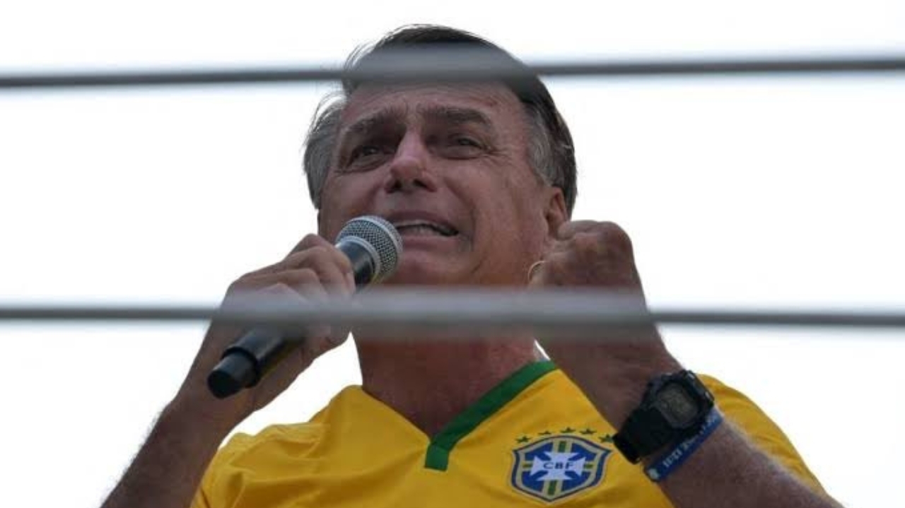 Em São Paulo, Bolsonaro nega tentativa de golpe e pede anistia aos condenados pelo 8/1