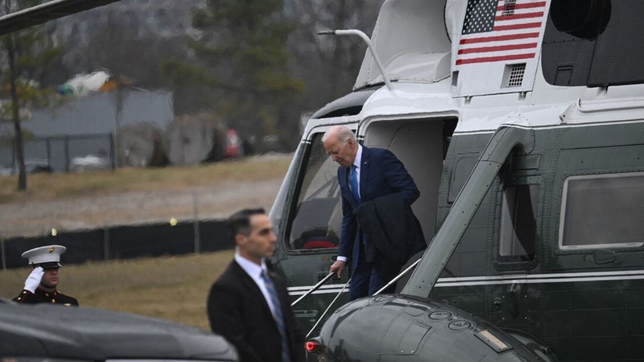 Joe Biden anuncia que realizará exame anual após ter idade indagada por eleitores