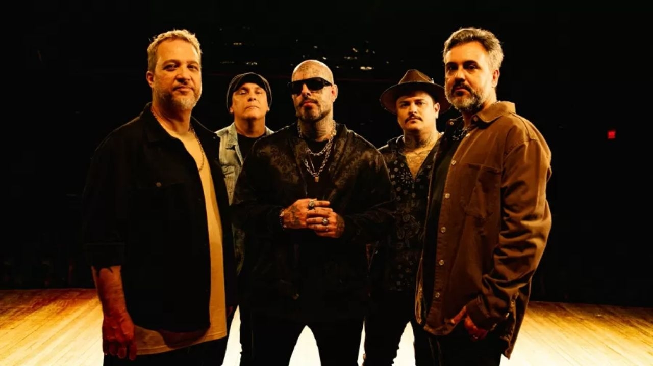 Detonautas inicia turnê acústica em SP com show intimista e envolvente