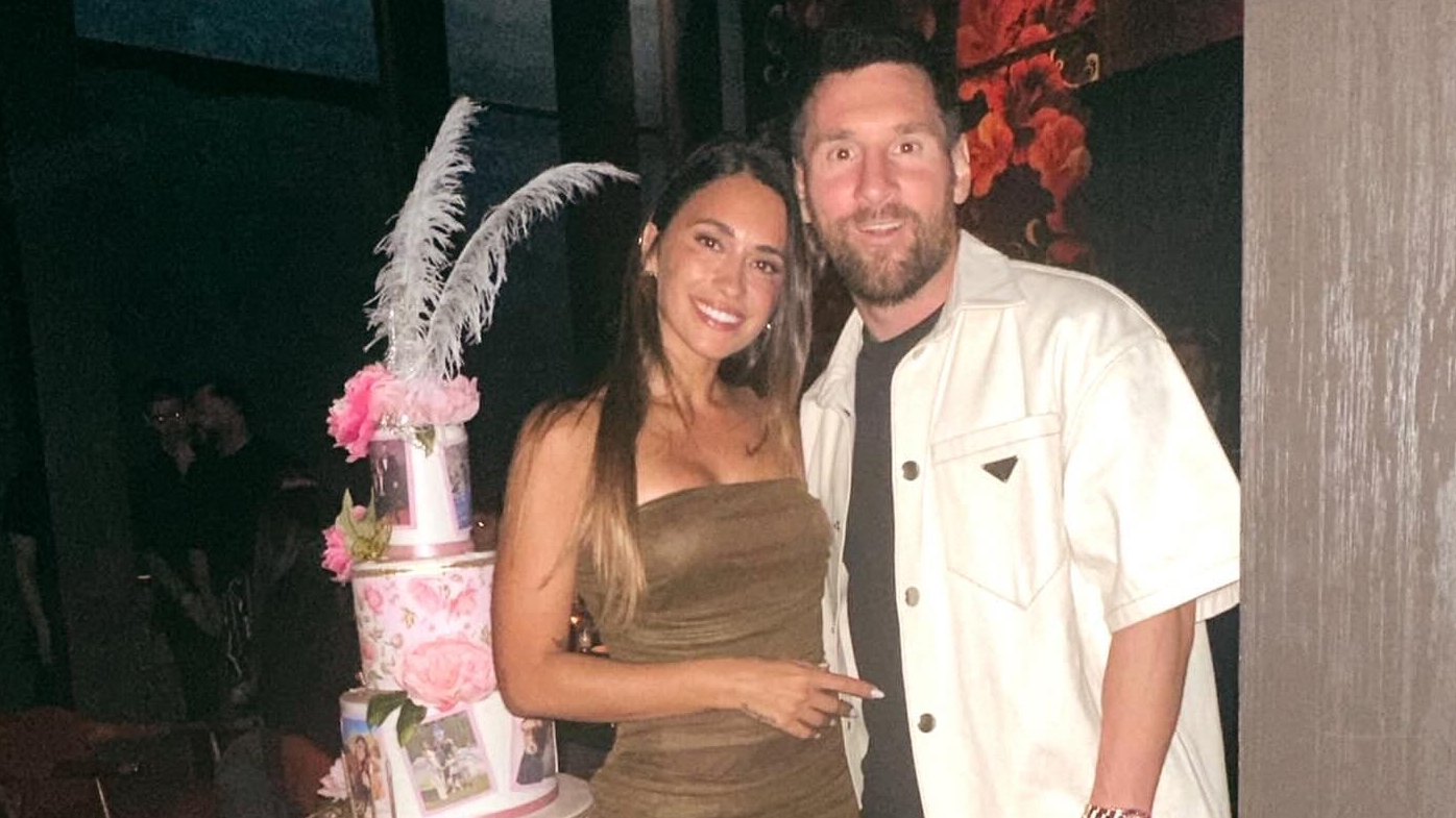 Antonela Roccuzzo, esposa de Messi, comemora seu aniversario com duas festas em Miami