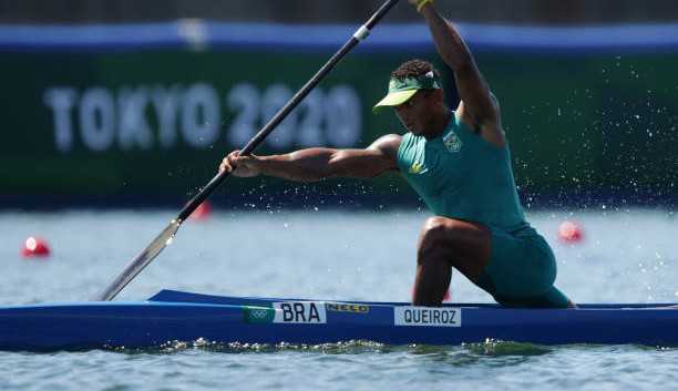 Isaquias Queiroz vence prova C1 1000m, vai às semifinais e busca o pódio nas olimpíadas: “eu quero brigar pela medalha de ouro”