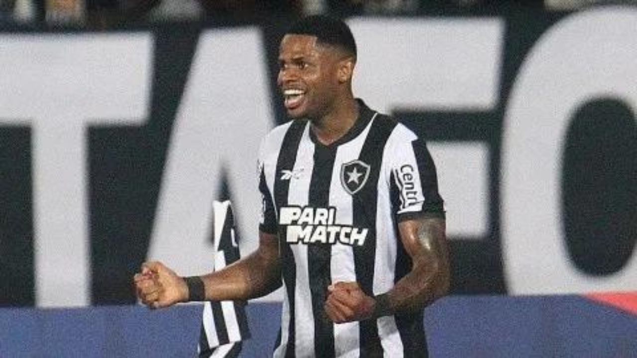 Júnior Santos torna-se o maior artilheiro da história do Botafogo na Libertadores