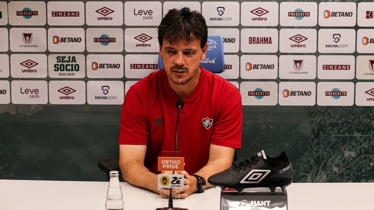 Fernando Diniz solta o verbo após críticas da mídia independente: “tudo falso tricolor”