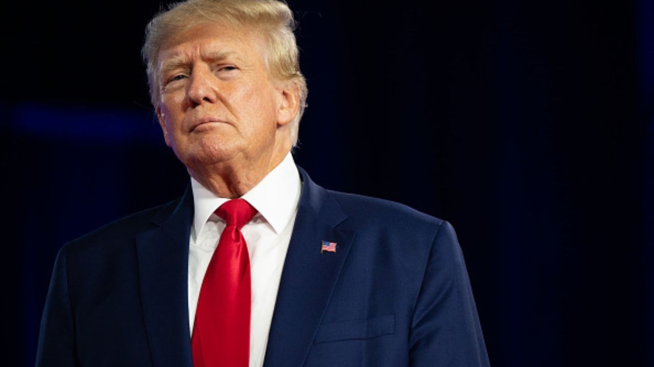 Donald Trump alega não ter US$ 400 milhões para pagar à justiça