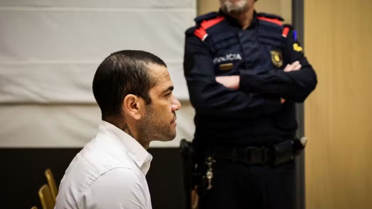 Daniel Alves recebe autorização de liberdade provisória sob fiança