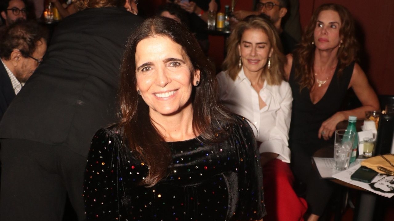 Malu Mader ilumina o encerramento da Turnê “Encontro” dos Titãs