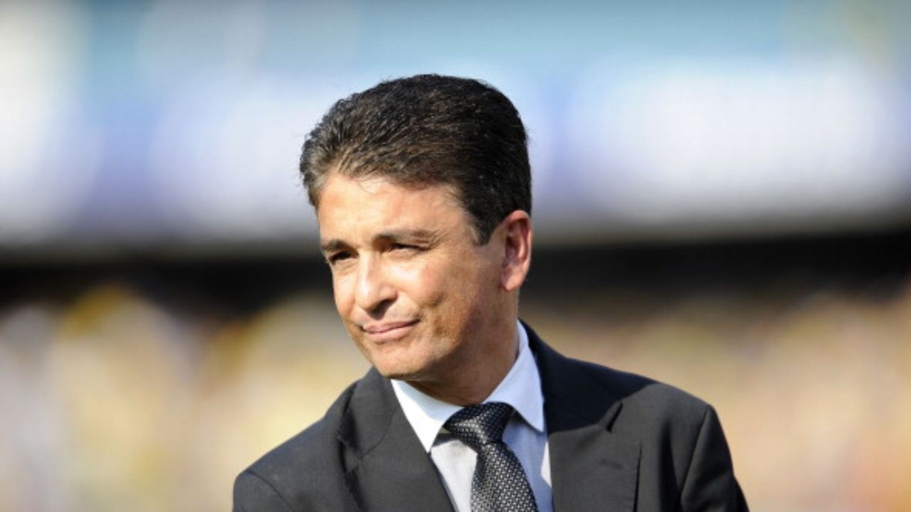 Ex-jogador Bebeto enfrenta leilão devido a dívidas de condomínio