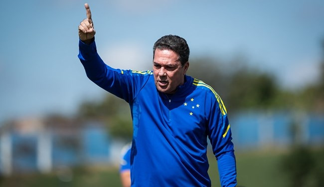 Estrela de Luxemburgo brilha e Cruzeiro reencontra caminho para vitoria