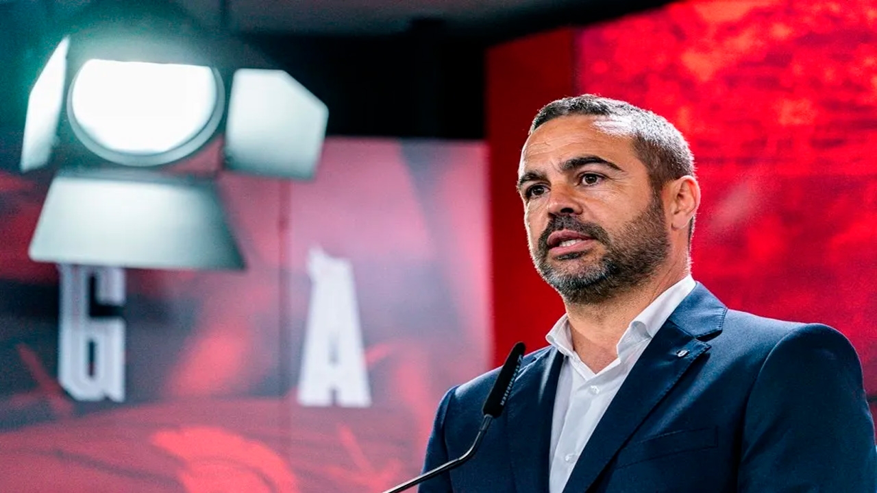 Artur Jorge chega nesta quarta-feira para comandar o Botafogo