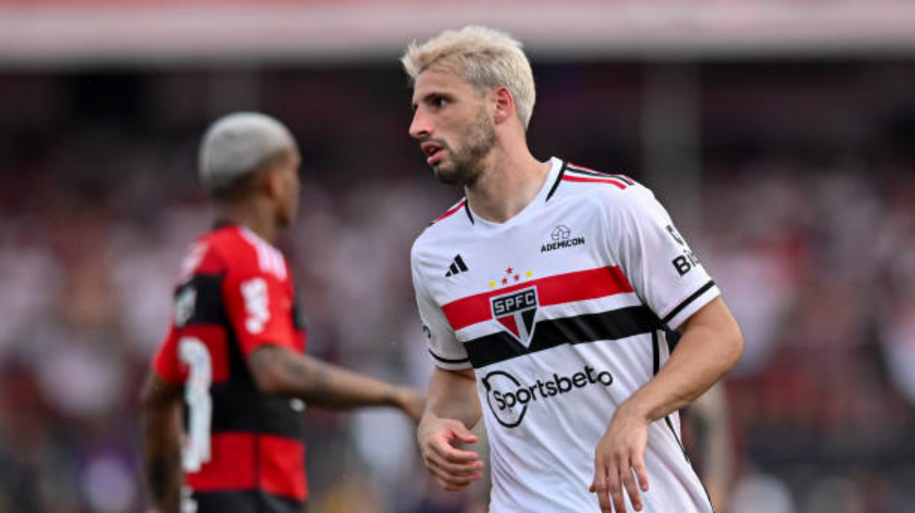 Calleri busca o recorde de maior artilheiro estrangeiro do São Paulo na Libertadores