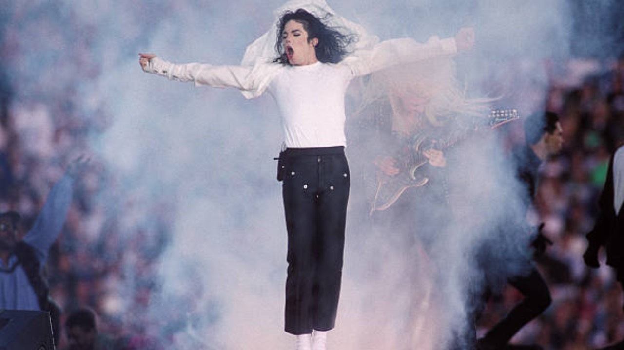 Universal conquista direitos de exibição do filme sobre Michael Jackson