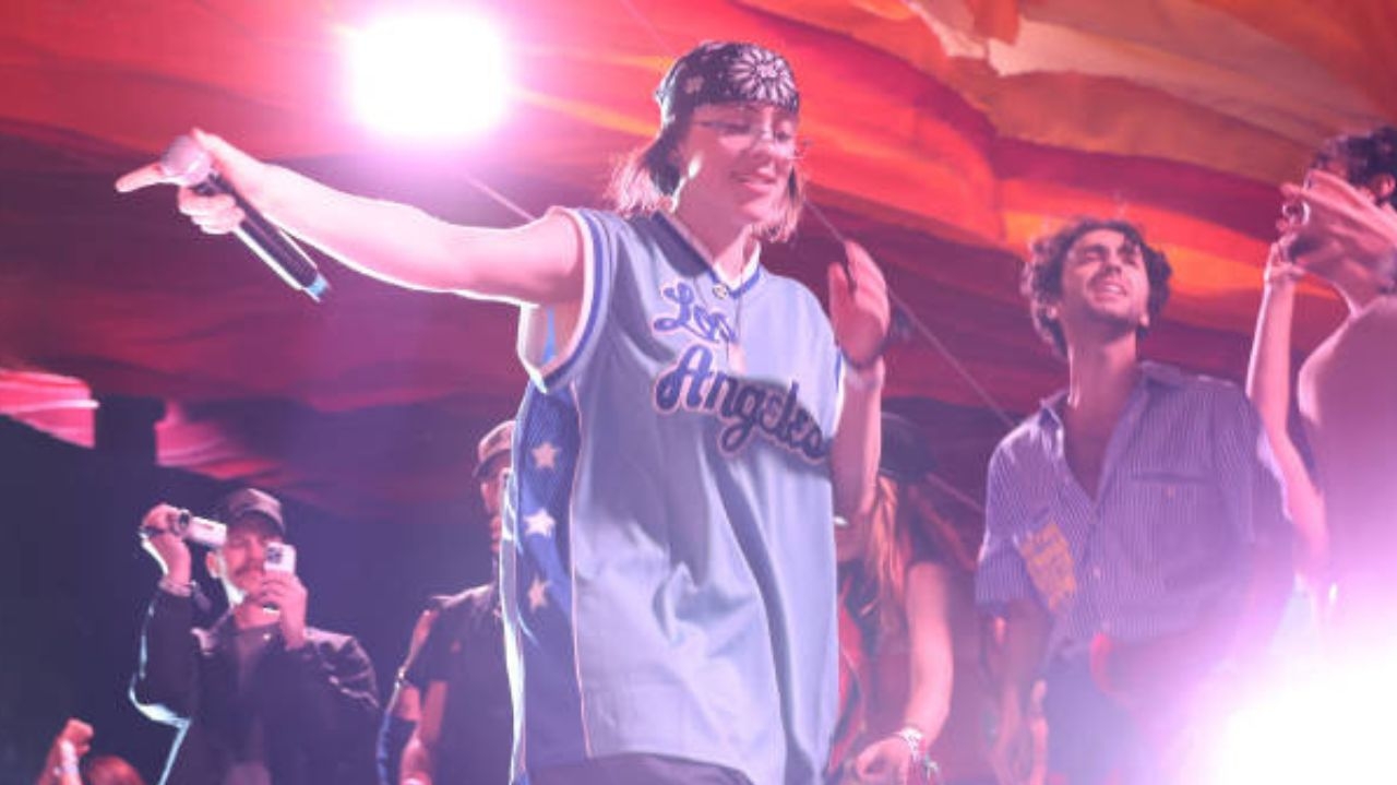 Billie Eilish canta canções inéditas do novo álbum durante o Coachella 2024