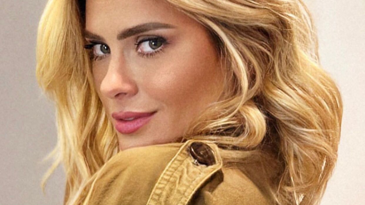 Carolina Dieckmann fala sobre desconforto em cenas íntimas com Marcelo Novaes