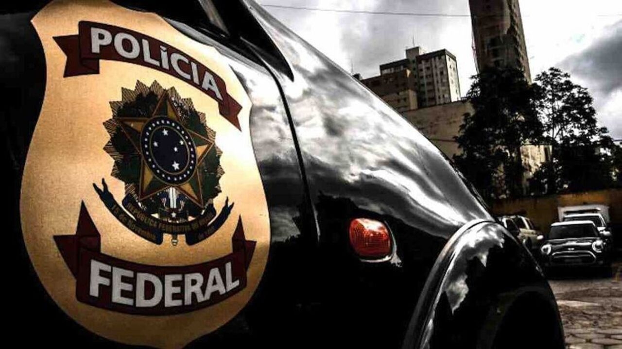 Comitê americano dificulta ações da Polícia Federal para coibir perfis envolvidos em milícias digitais 