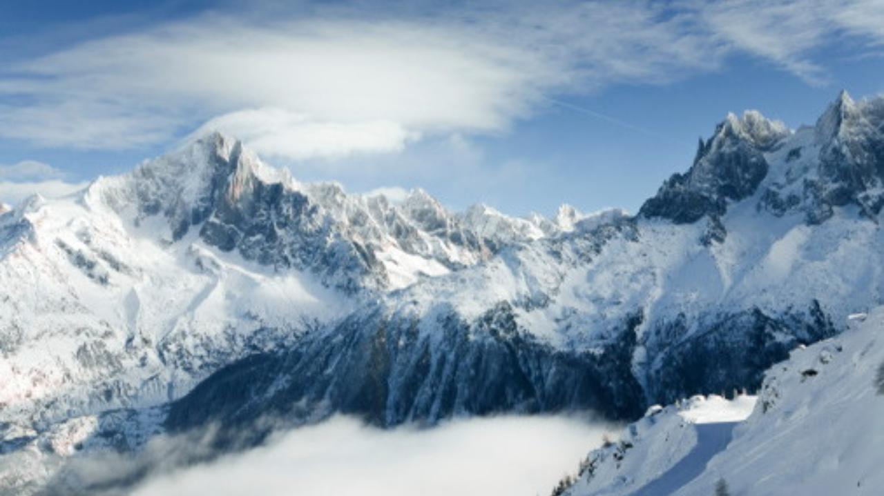 Relatório climático aponta que altas temperaturas causaram perda de 10% de gelo nas montanhas dos Alpes