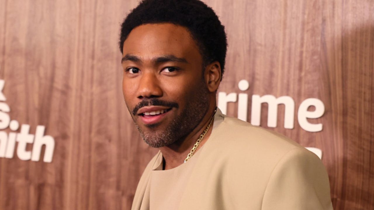 Childish Gambino divulga volta de turnê mundial após seis anos e faixas inéditas