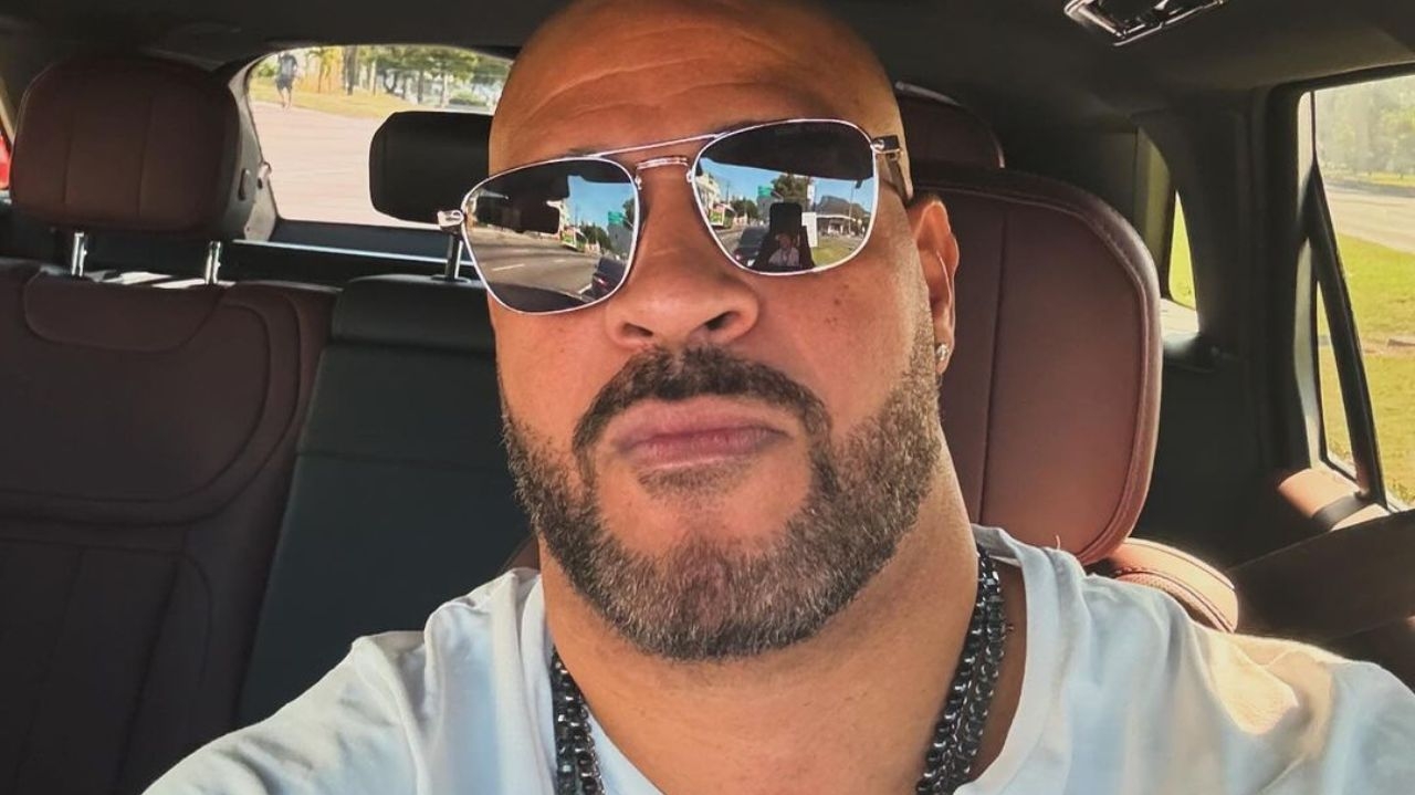 Adriano Imperador esclarece rumores sobre caso com Gracyanne Barbosa e Belo