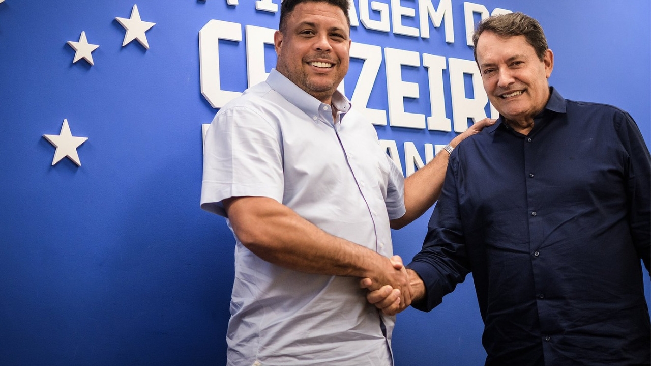 Ronaldo assina acordo e Cruzeiro se torna o primeiro time da SAF a ser revendido no Brasil
