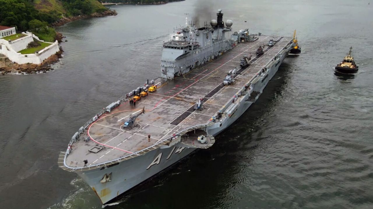 Marinha enviará maior navio de guerra da América Latina para o Rio Grande do Sul