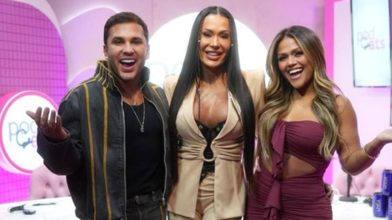 Gracyanne Barbosa desmente boatos sobre trisal com Adriano Imperador em Podcast
