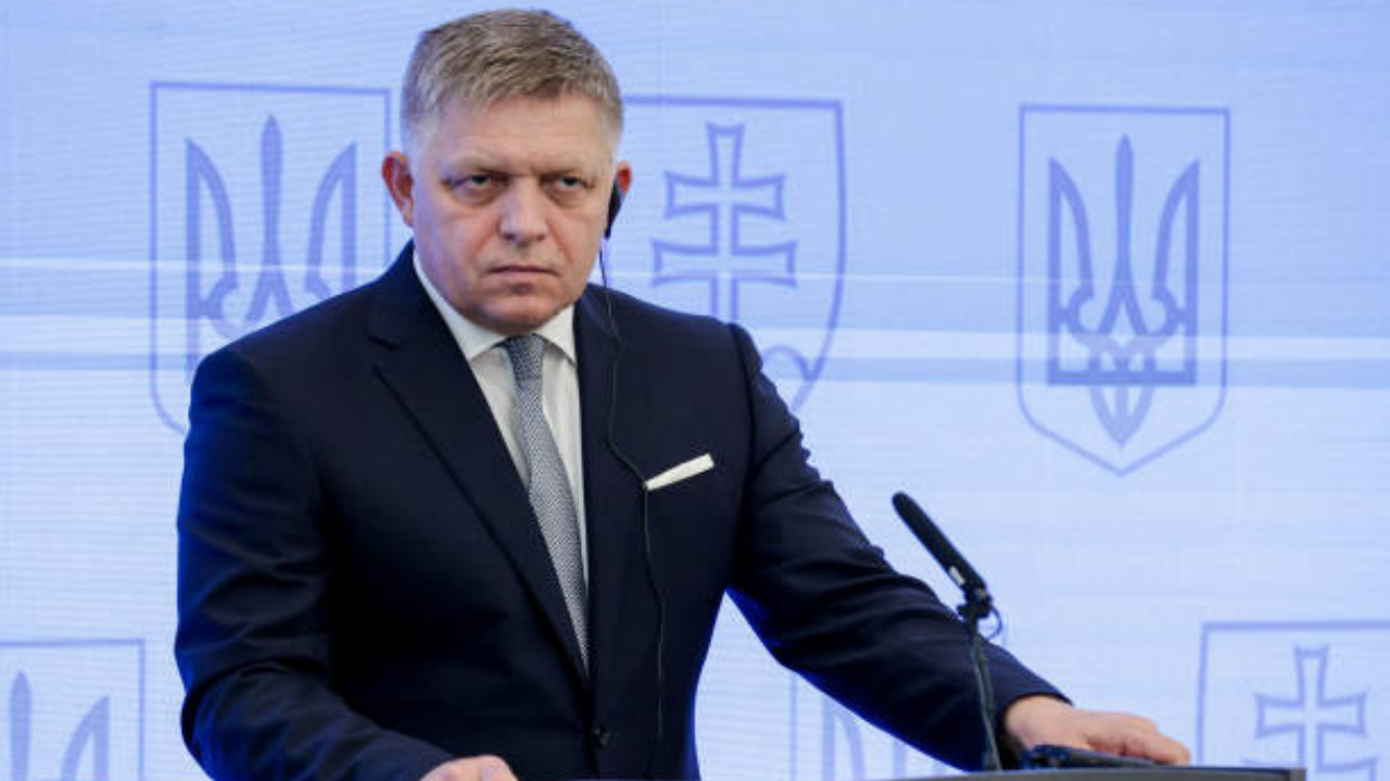 Robert Fico é submetido a nova cirurgia após tentativa de assassinato