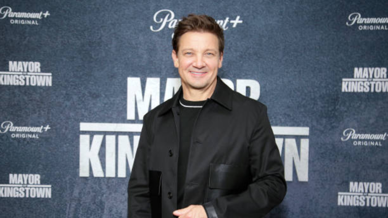 Jeremy Renner é confirmado na sequência de “Entre Facas e Segredos”