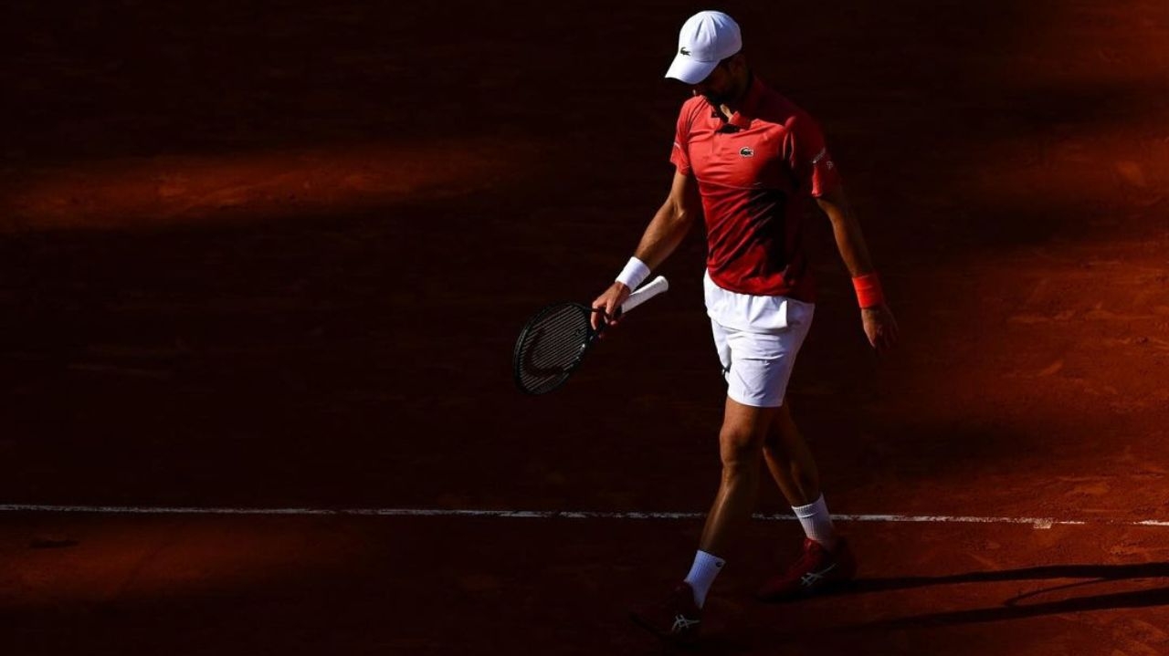 Roland Garros perde Djokovic com lesão no joelho e ganha novo número 1 da ATP