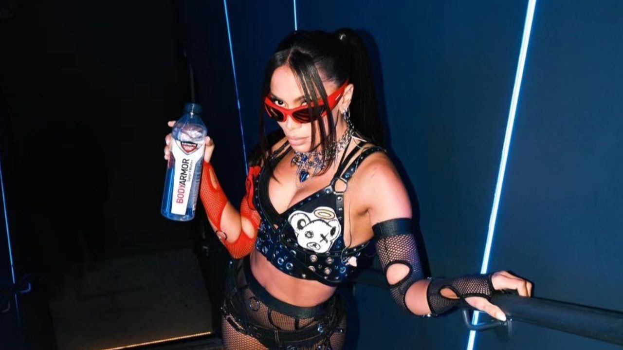 Anitta libera bastidores do medley video “A Baile Funk Experience”