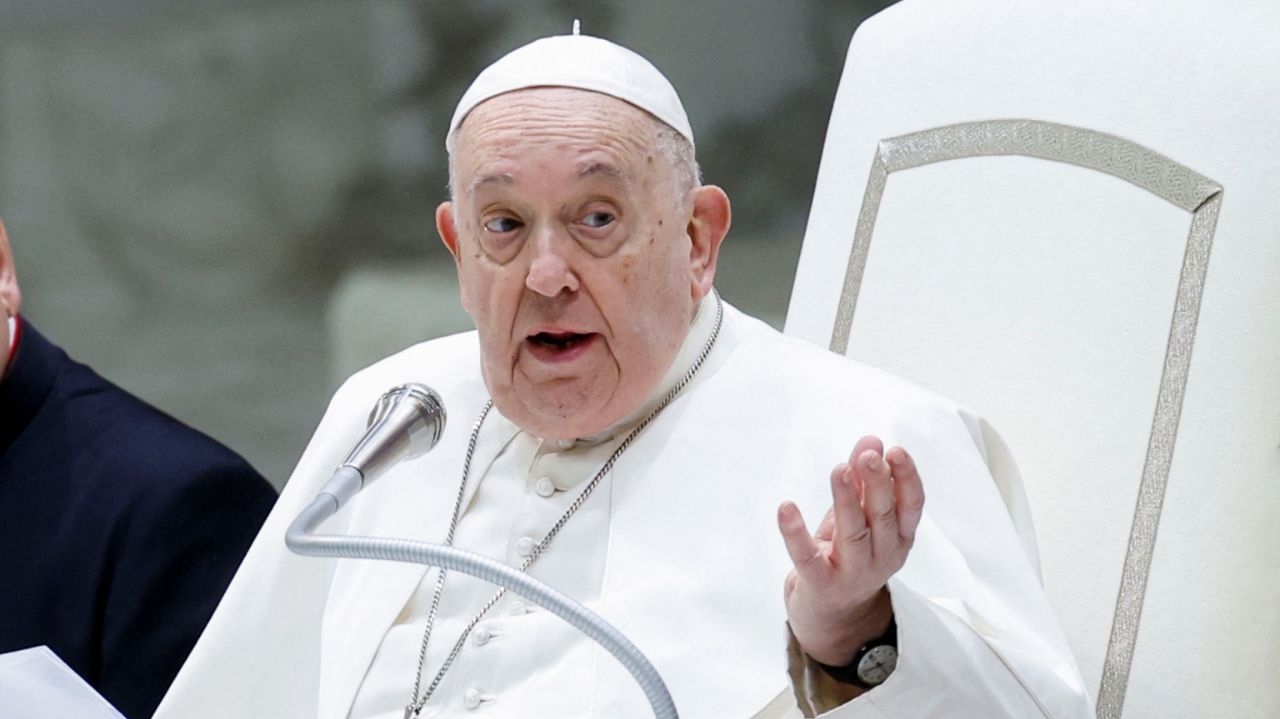 Francisco pede empenho de todo o mundo para o enfrentamento orçamentário de países pobres