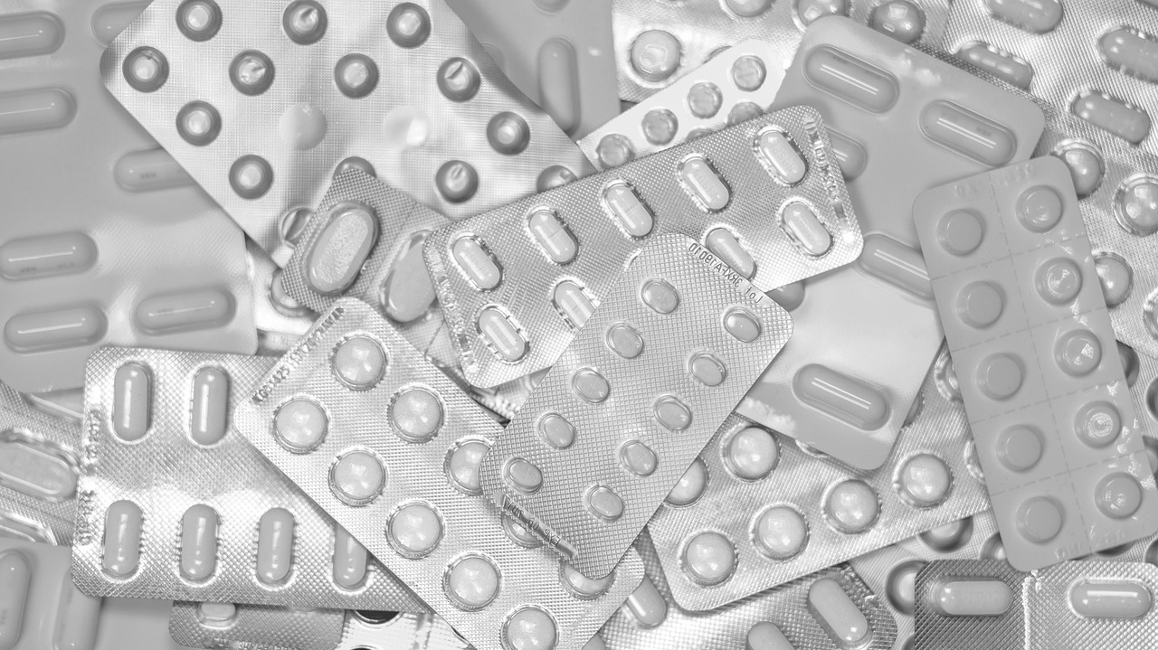 Combinação de remédios controlados sem prescrição médica pode levar a morte