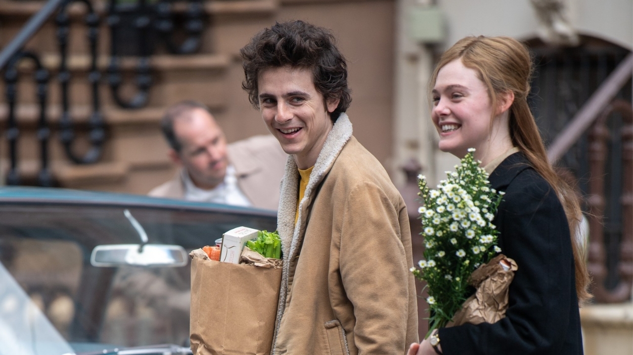 Timothée Chalamet e Elle Fanning aparecem juntos em set de “Bob Dylan”