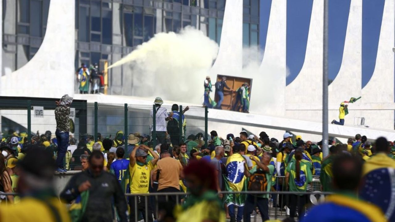 Criminosos brasileiros de 8 de janeiro pedem asilo na Argentina