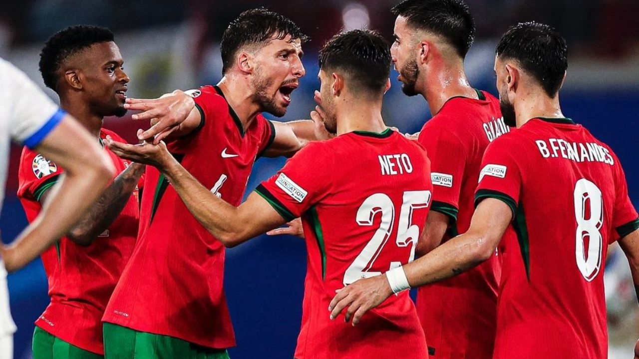 Portugal vence República Tcheca de virada 