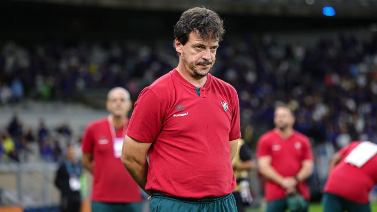 Técnico Fernando Diniz é demitido e deixa fluminense