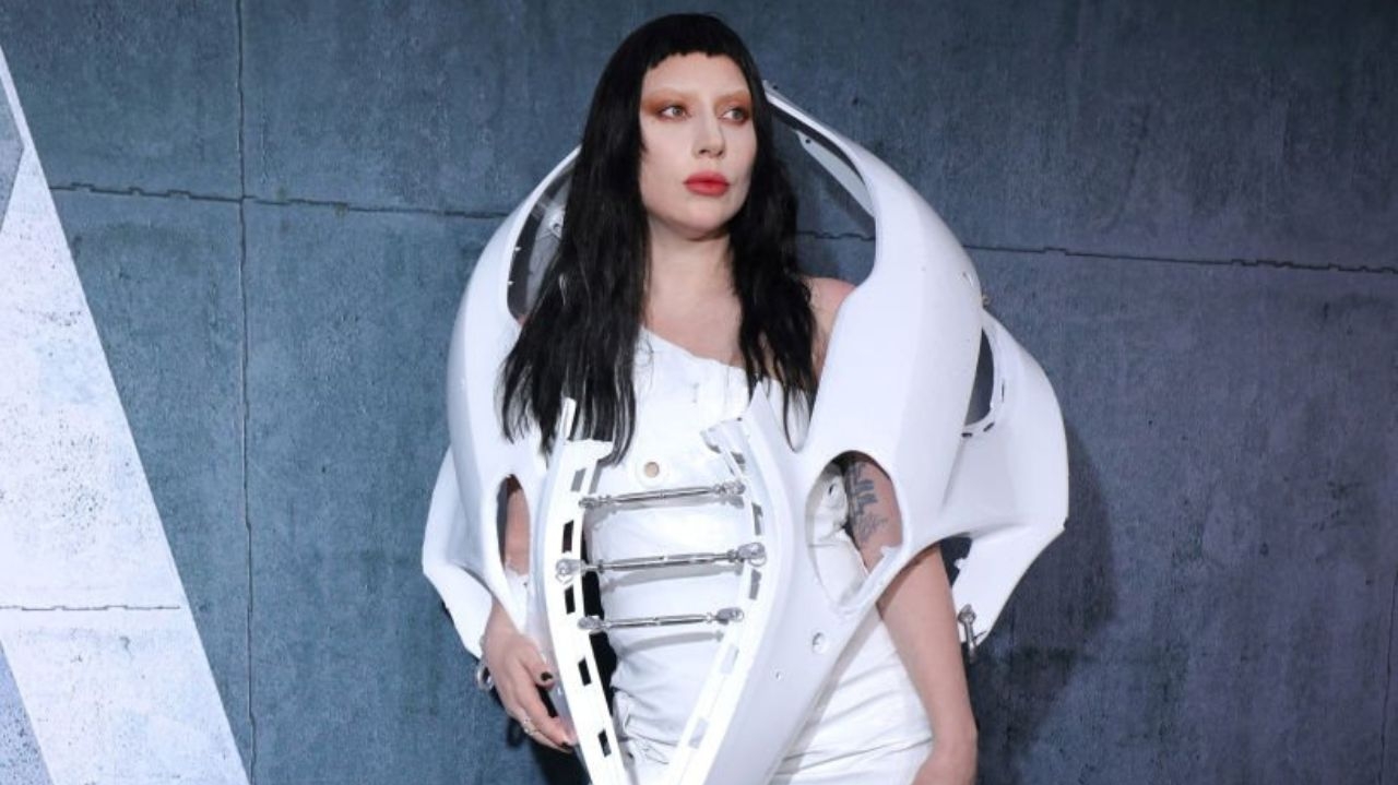 Lady Gaga divulga que está criando novas músicas