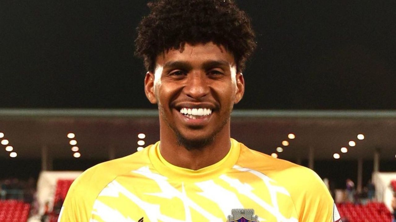 Hugo Souza, do Flamengo, está prestes a fechar com o “Timão”