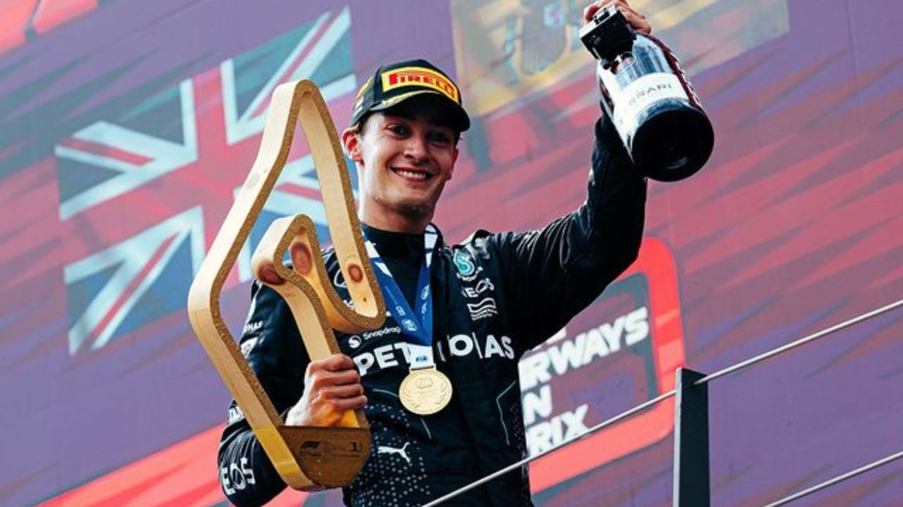 Russell aproveita batida no fim e vence o GP da Áustria na Fórmula 1
