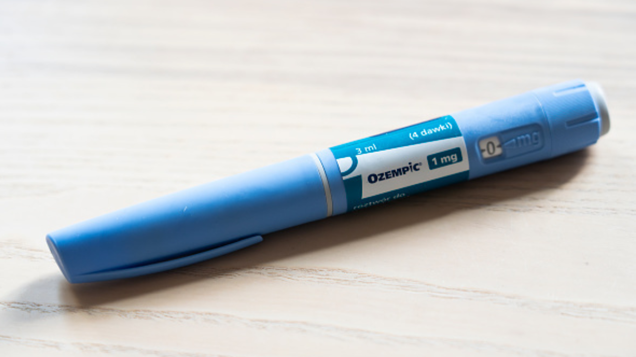 Ozempic está causando queda de cabelo e flacidez pelo corpo, diz internautas