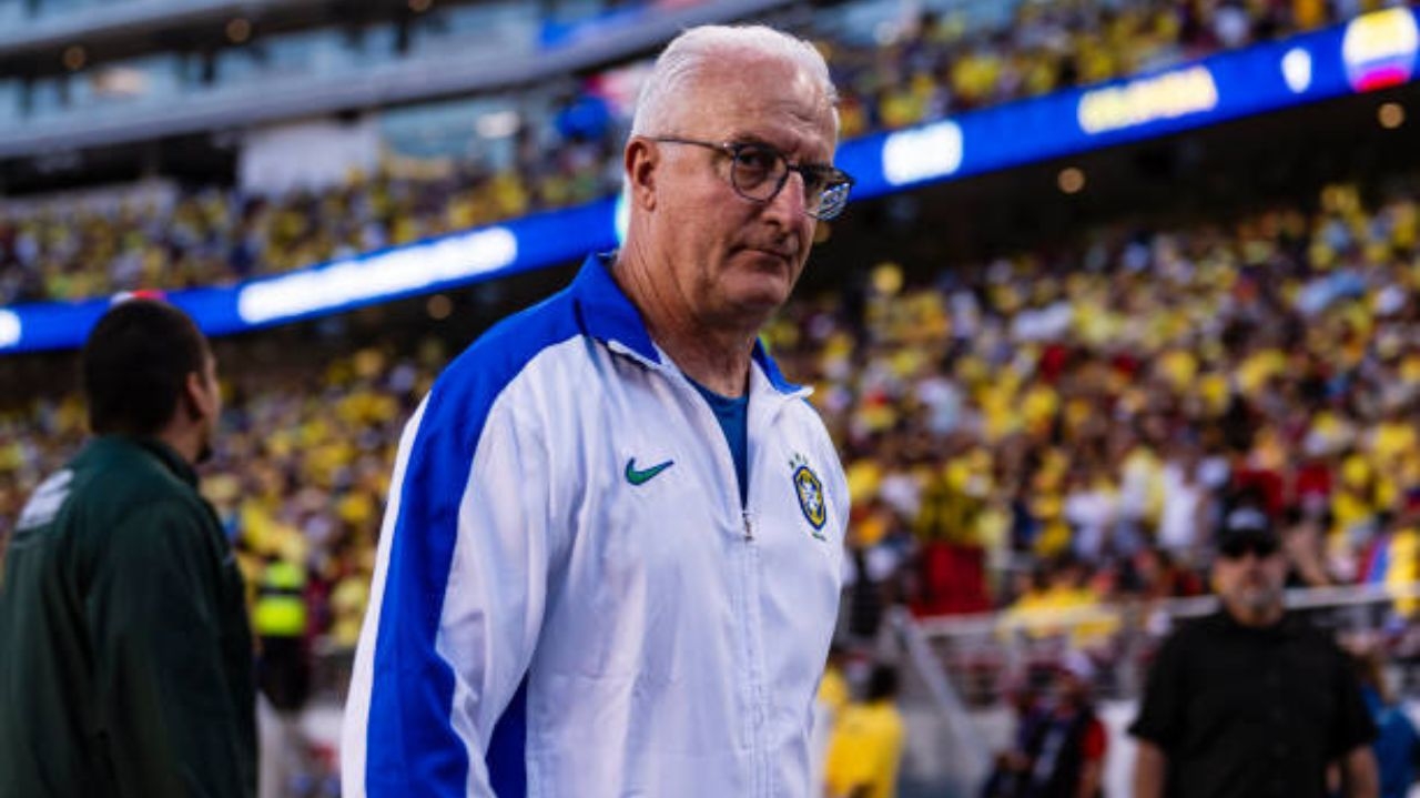 Dorival reconhece as dificuldades do Brasil e critica erro de arbitragem