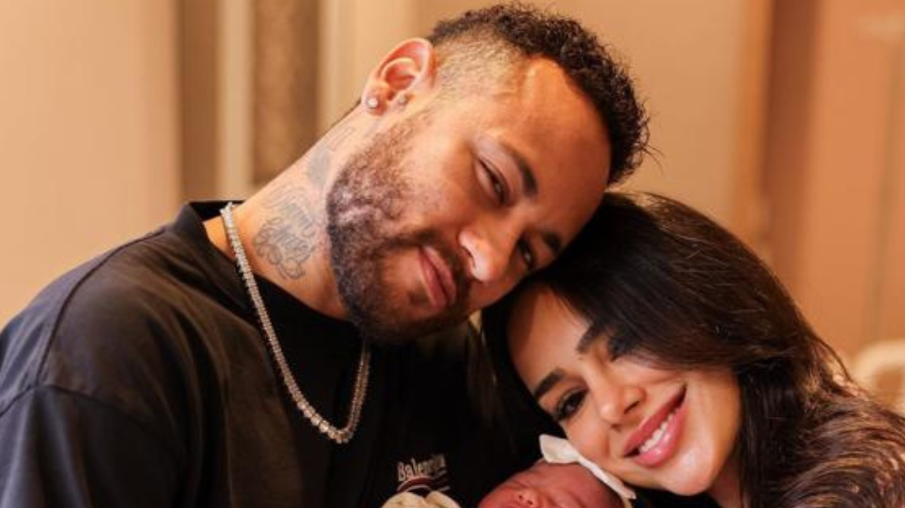 Neymar e Bruna Biancardi jantam juntos após nascimento da filha do jogador