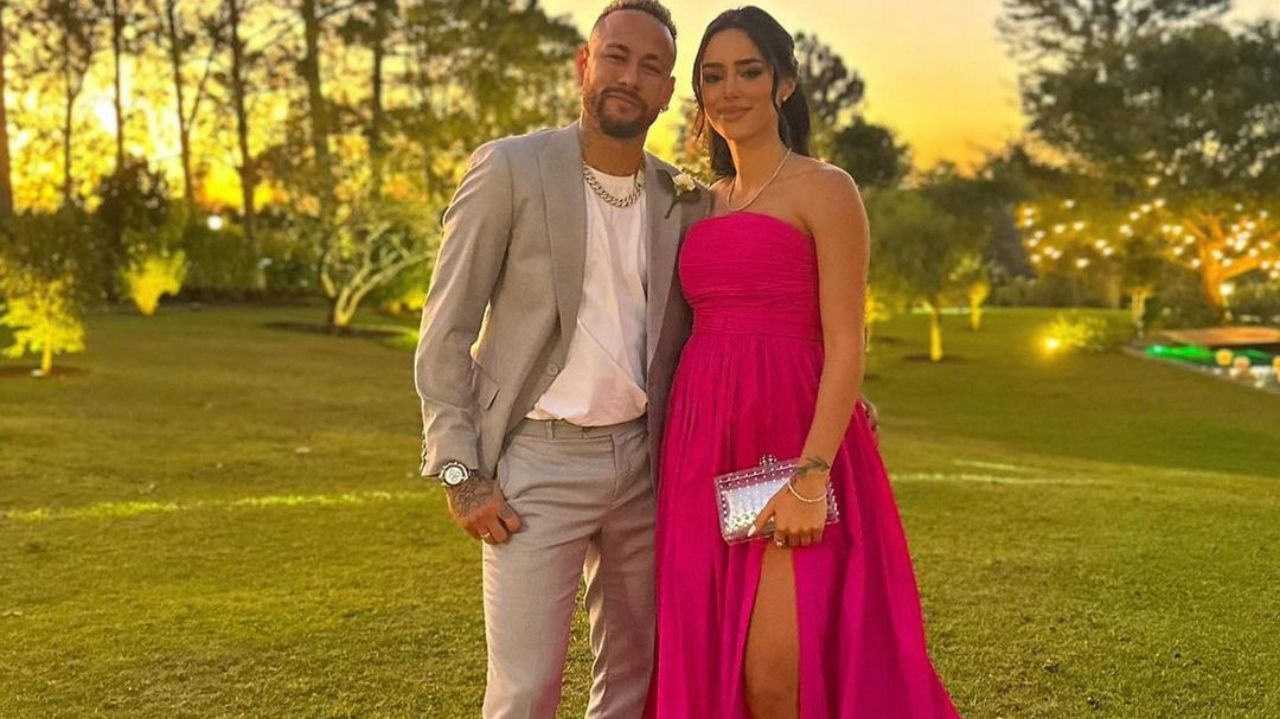 Neymar canta para Bruna Biancardi em declaração de amor