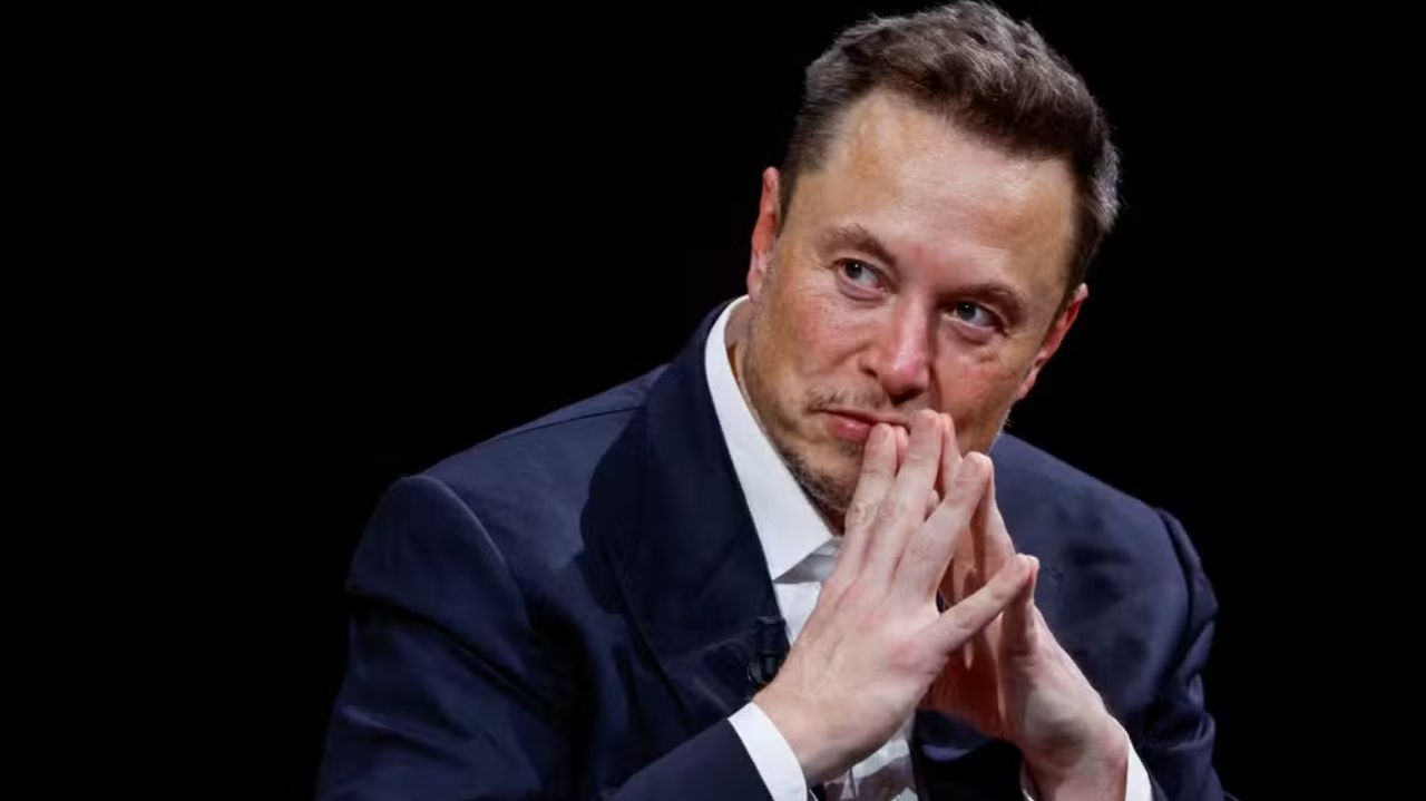 Elon Musk ameaça tirar X e SpaceX da Califórnia após uma lei que protege pessoas trans