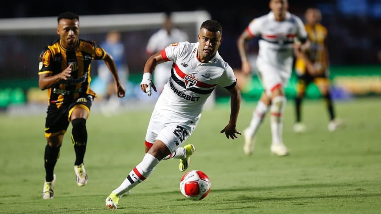 Alisson se machuca e precisa passar por cirurgia