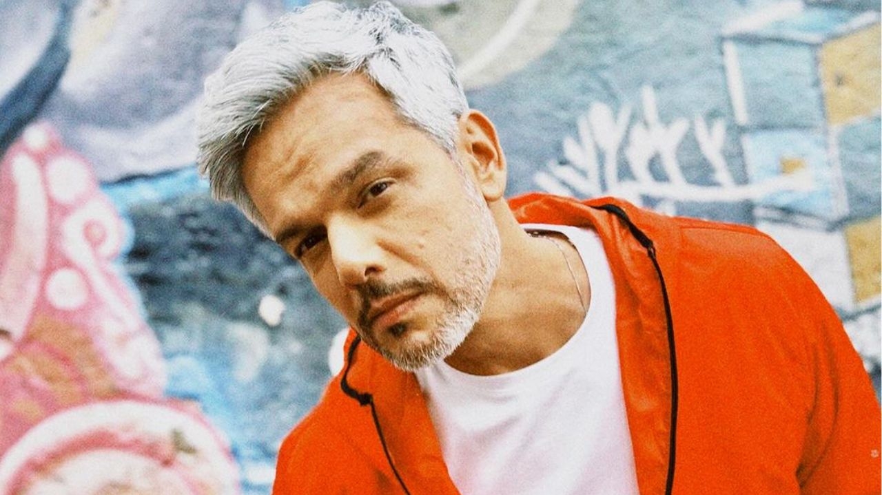 Otaviano Costa relata que passou por cirurgia e se emociona