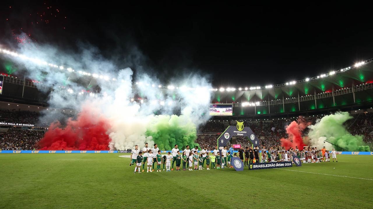 Palmeiras perde para o Fluminense e vê o Botafogo se distanciar na tabela