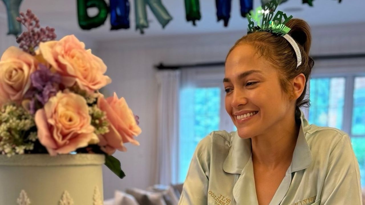 Jennifer Lopez celebra os seus 55 anos com uma declaração aos seus fãs