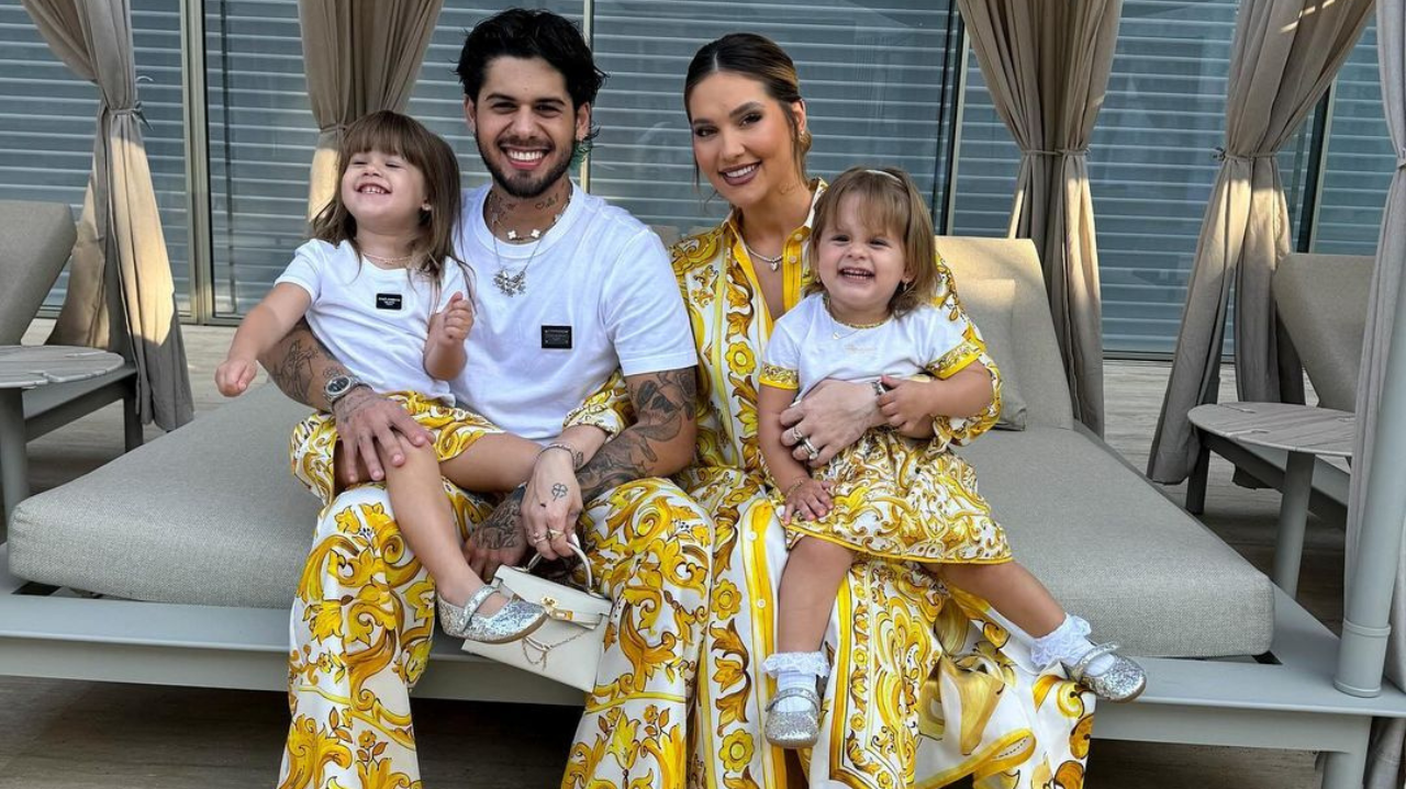 Virginia Fonseca, Zé Felipe e filhas chamam a atenção com looks combinados