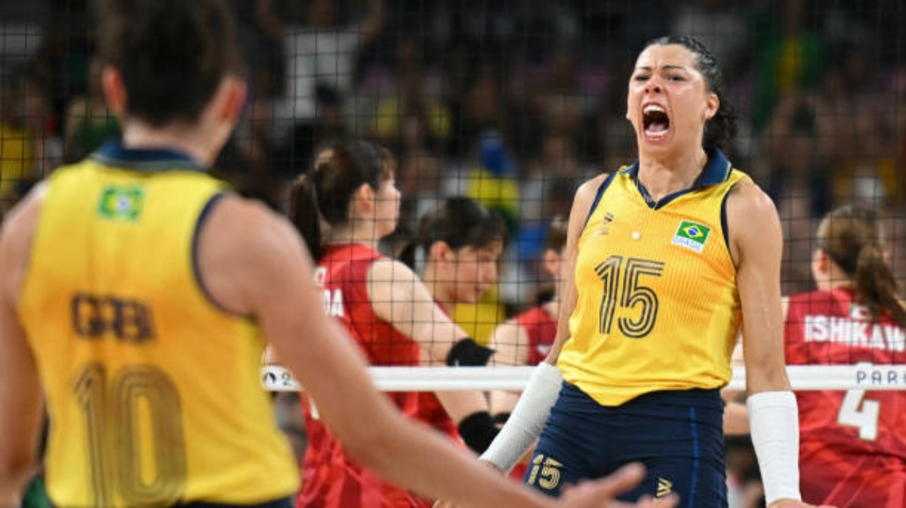 Vôlei feminino nas Olimpíadas: Brasil vence o Japão e garante vaga nas quartas de final