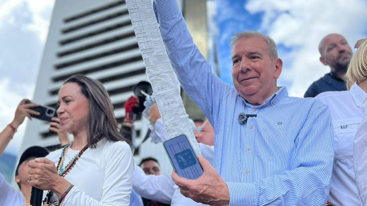 Apuração de atas eleitorais feita por agência aponta que Gonzáles obteve mais votos do que Maduro