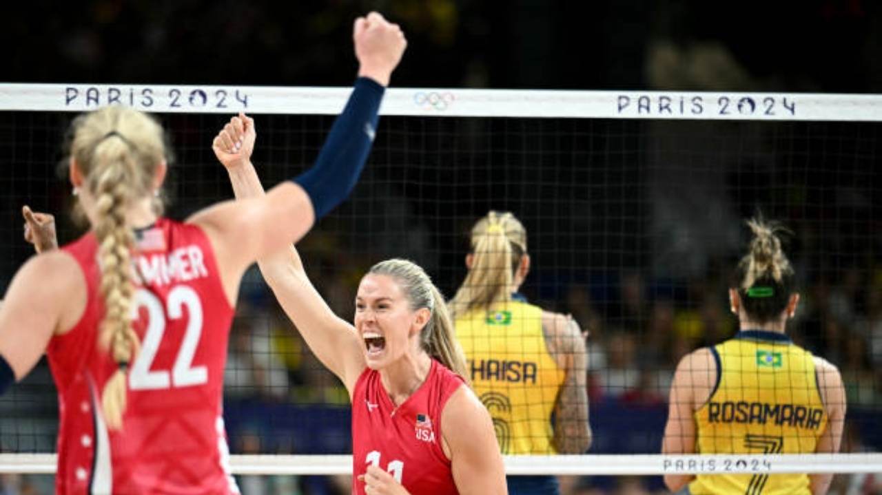 Brasil perde para os EUA no vôlei feminino e disputará apenas medalha de bronze